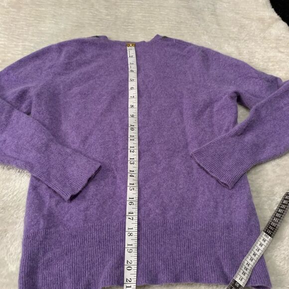 SOLDDD APT 9 Womens 100%‎ Cashmere Argyle Purple V Neck Sweater Size Medium - Picture 6 of 6